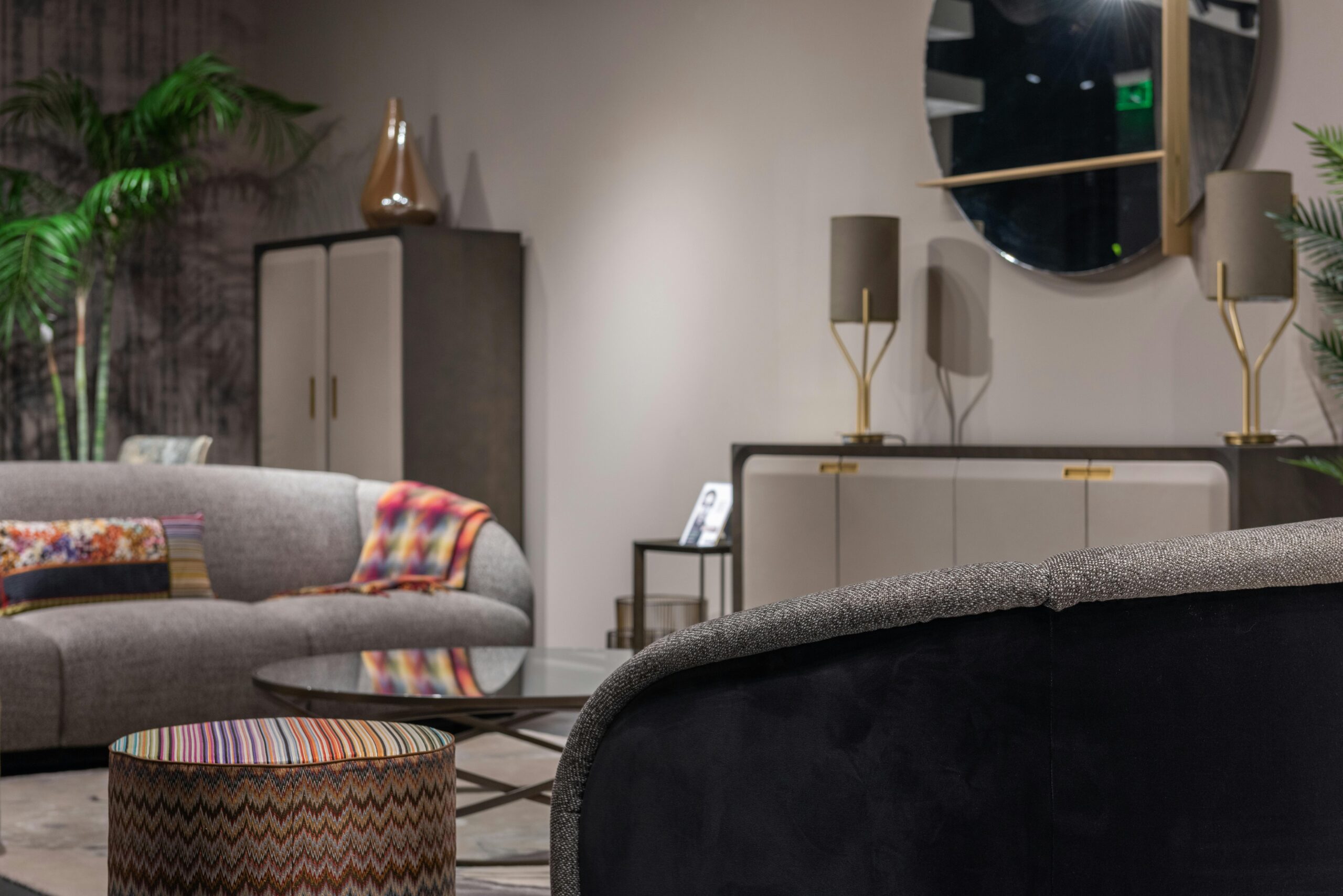 Urban Curve Comfort Sofa - Image 2